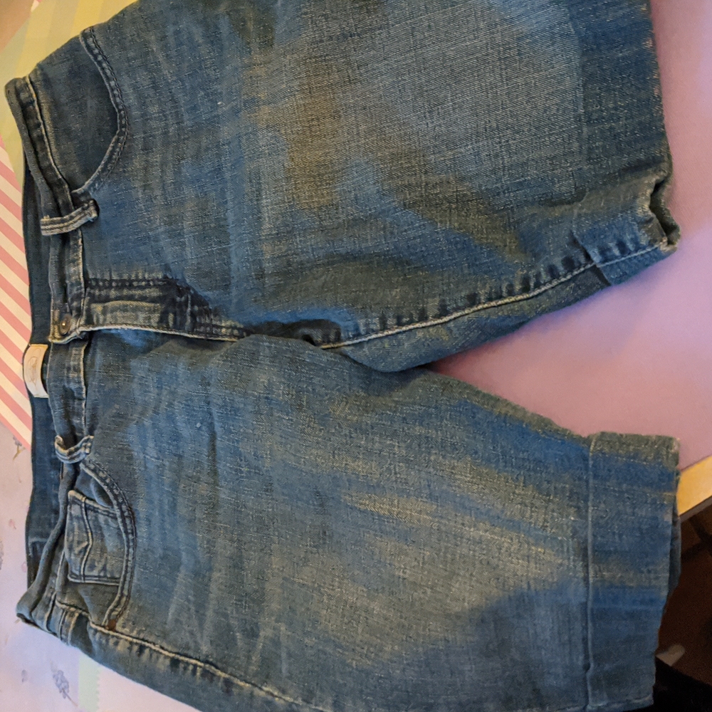 Levi's jeans excellent condition, Bermuda shorts size 10 99% cotton 1% elastane